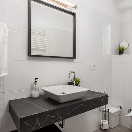 Villa Modern Susanj With Outdoor Pool In Abbazia