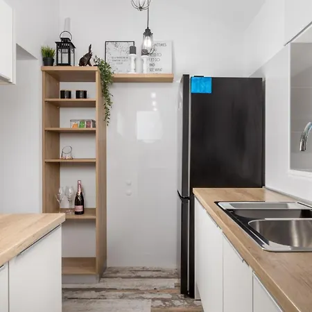 Вилла Modern Susanj With Outdoor Pool In Опатия