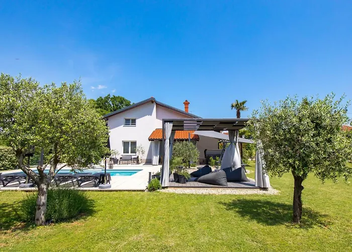 Вилла Modern Susanj With Outdoor Pool In